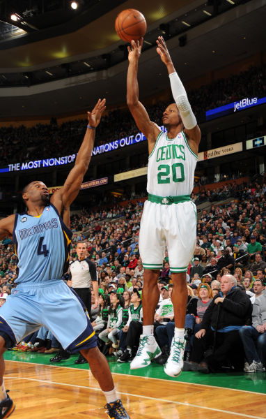 周琦的离场 周琦的离场