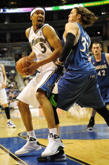 青少年们在 青少年们在